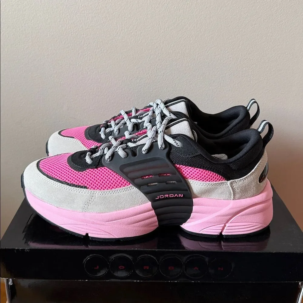 Air Jordan Trunner OS Wolf Grey Pink IB3722-002 Men’s Size 11